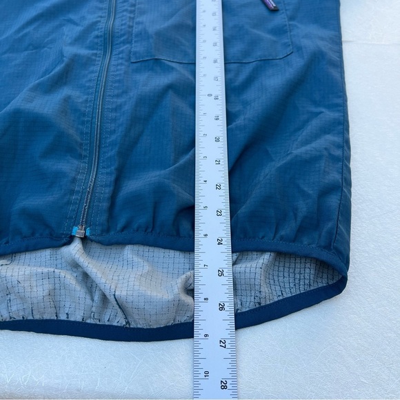 Vintage Patagonia Windbreaker
Jacket men’s Size S - Picture 6 of 11